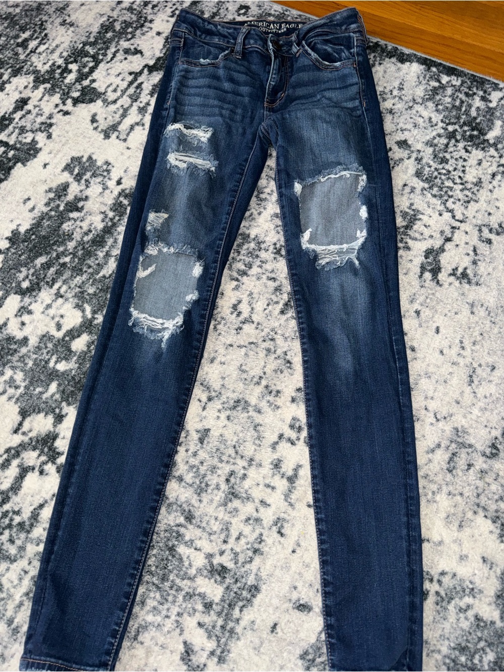 American Eagle Outfitters Dark Blue Ripped Skinny Jeans - Women's